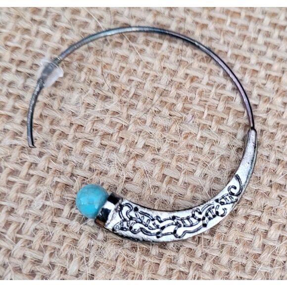 1-1/4" Silver Alloy Etched Semi-circle Faux Turquoise Fashion Jewelry Earrings - Picture 5 of 5